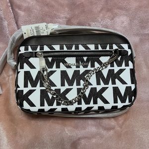 Micheal kors rare find crossbody